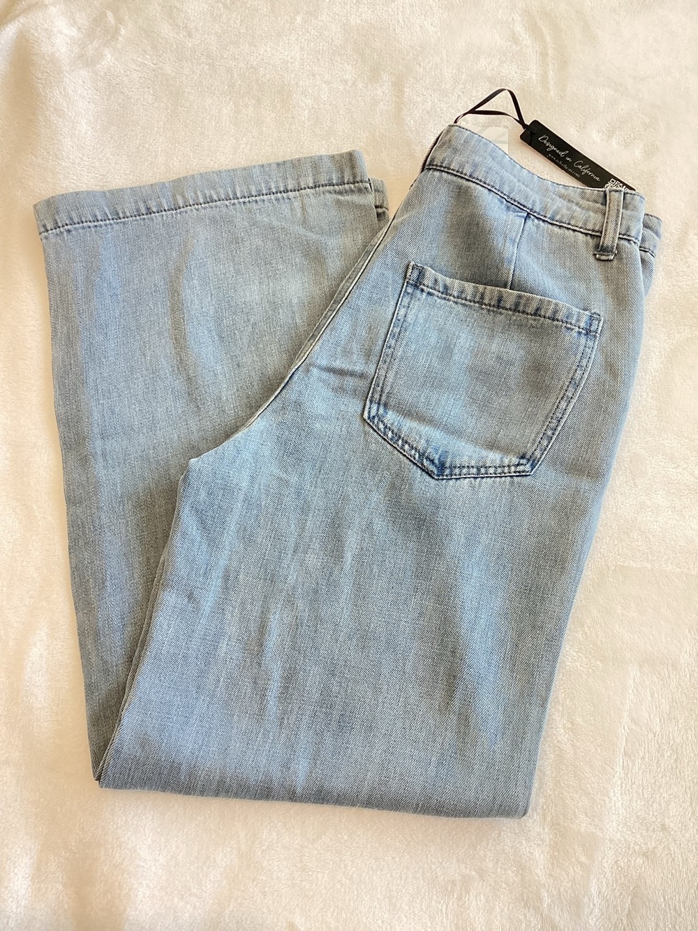 Velvet Heart Wide Leg Tencel Jeans New Size 28 Light Blue Denim